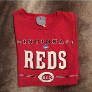 Cincinnati red T-shirt